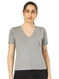 BlueFicus Solid Women V Neck T-Shirt
